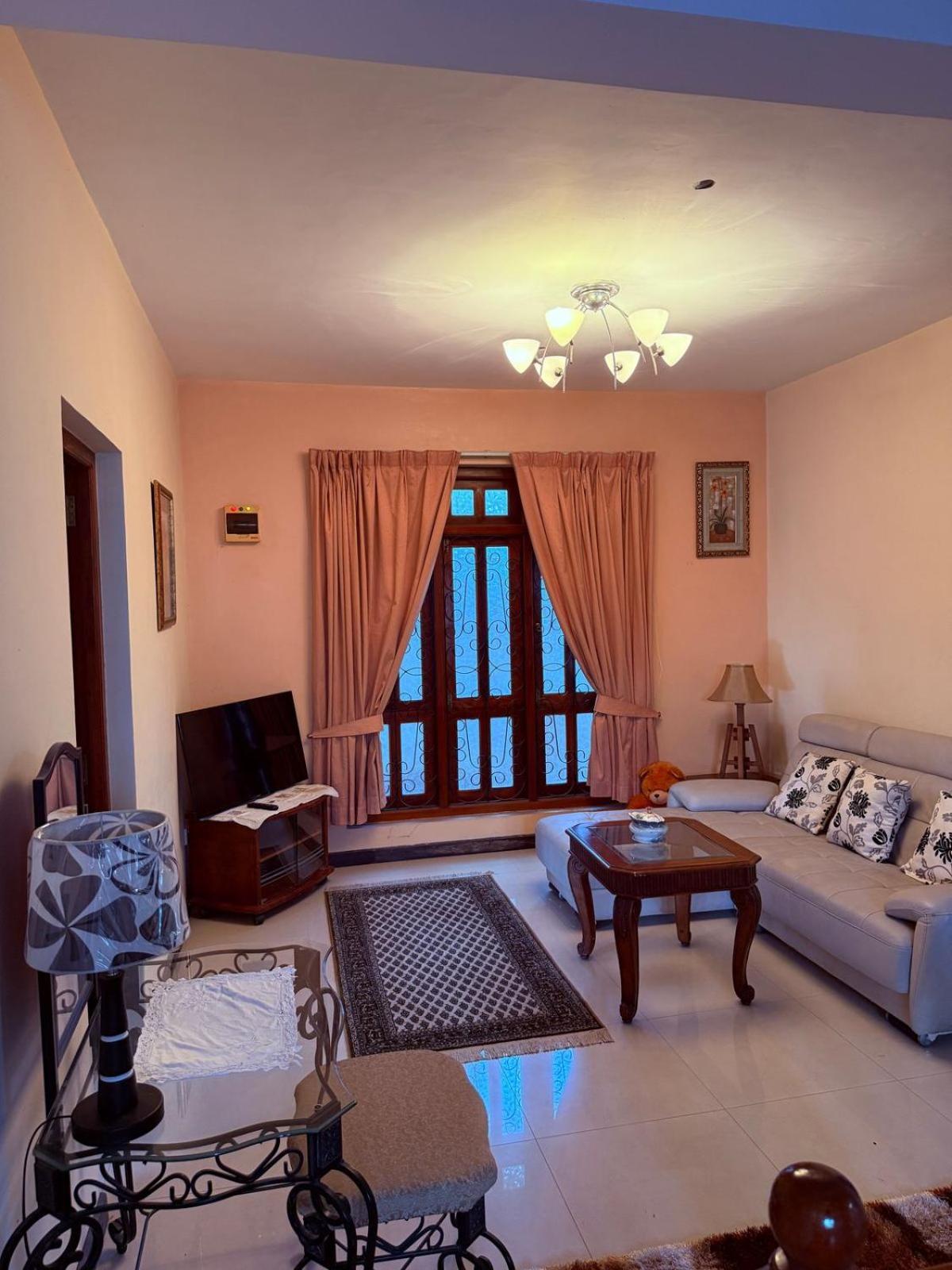 Resident View Homestay كاندي المظهر الخارجي الصورة