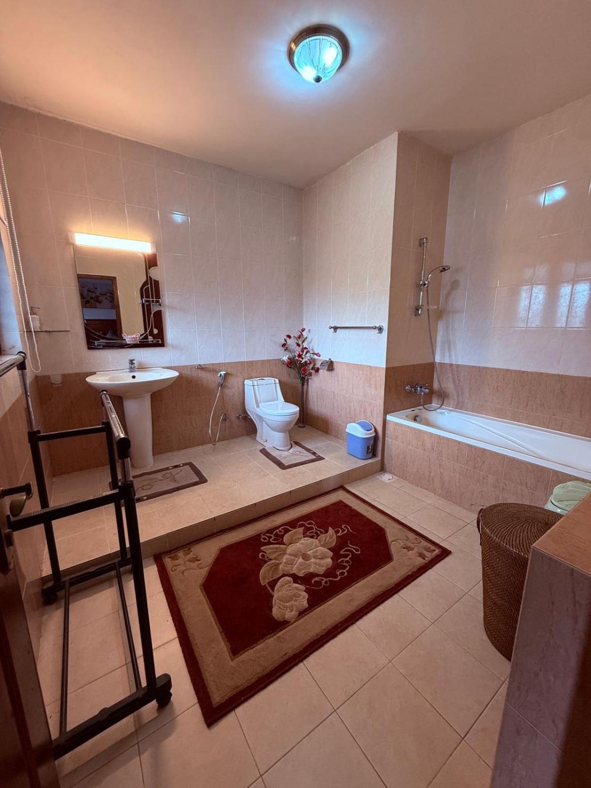 Resident View Homestay كاندي المظهر الخارجي الصورة