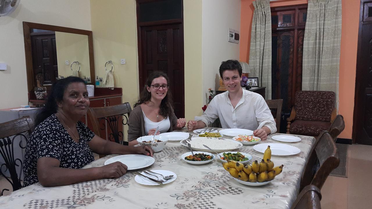 Resident View Homestay كاندي المظهر الخارجي الصورة