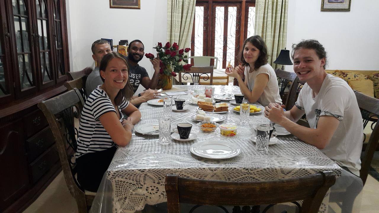 Resident View Homestay كاندي المظهر الخارجي الصورة
