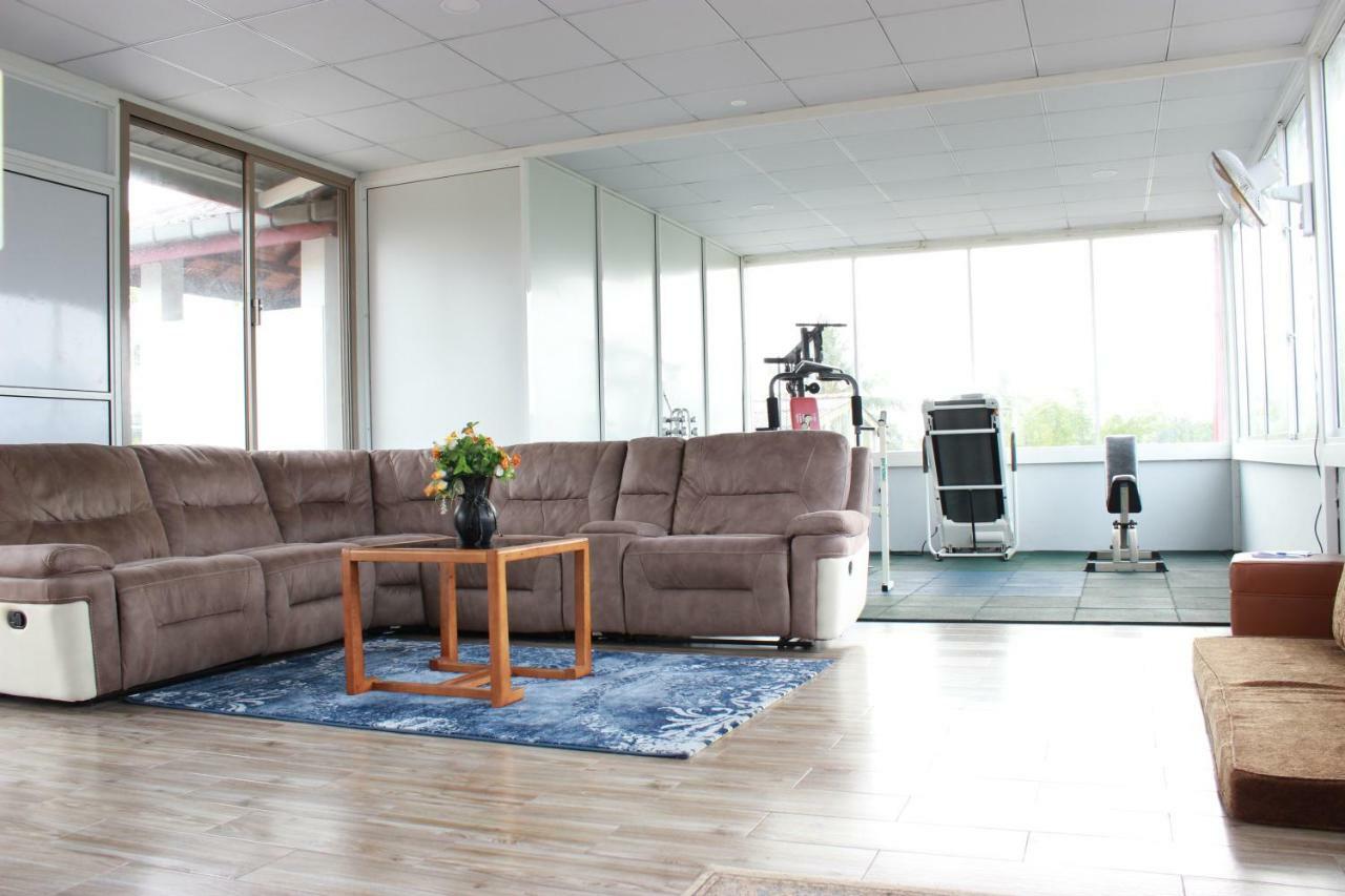 Resident View Homestay كاندي المظهر الخارجي الصورة